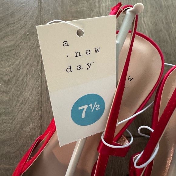 Target Annette Womens Slingback Heels A New Day Red Satin Rhinestone Size 7.5 - Picture 10 of 11